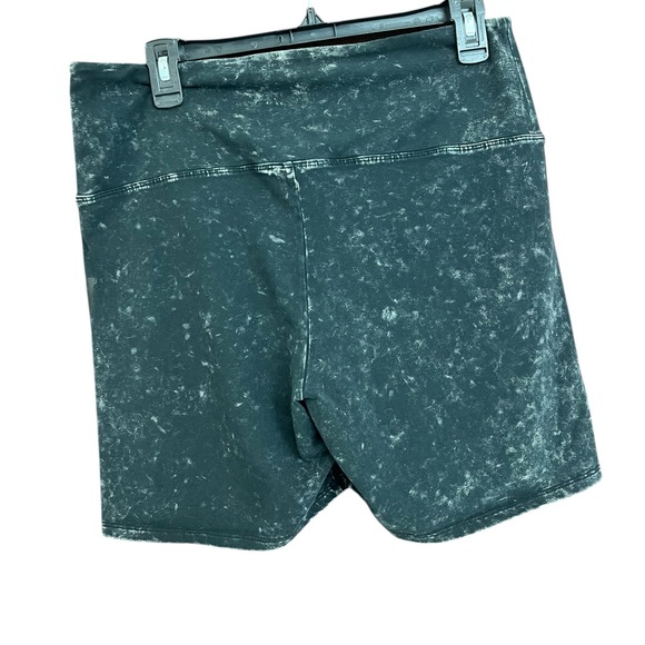 PINK Victoria's Secret Black Bike Shorts Acid Wash Size XL - Picture 4 of 8